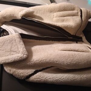 Gap Cozy Cream Sherpa Jacket Large Warm & Cozy New! Stunning Perfect For Spring